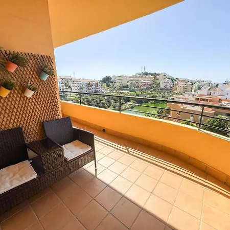 Bright & Quiet 2br Flat W/ Large Terrace & Pool מיחאס