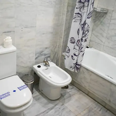 דירה Bright & Quiet 2br Flat W/ Large Terrace & Pool